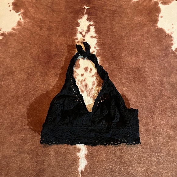 Black bralette bundle size medium and large VS and aerie - Picture 3 of 5